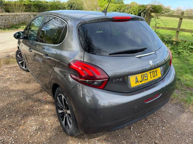 2019 Peugeot 208 1.2 PureTech 82 Tech Edition 5dr [Start Stop]