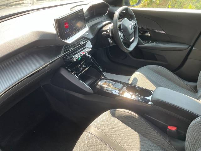 2025 Peugeot 2008 1.2 PureTech 130 Allure 5dr EAT8