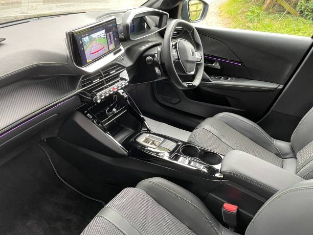 2024 Peugeot 208 1.2 Hybrid 136 GT 5dr e-DSC6