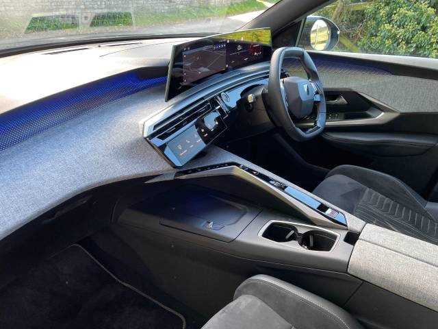 2025 Peugeot 3008 1.2 Hybrid 136 GT 5dr e-DSC6