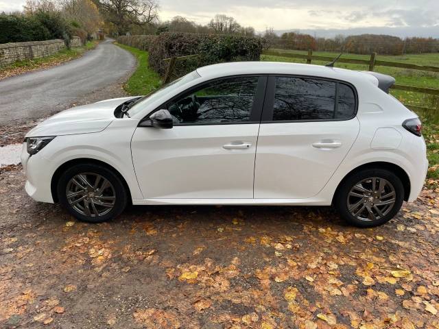 2022 Peugeot 208 1.2 PureTech 100 Active Premium + 5dr EAT8