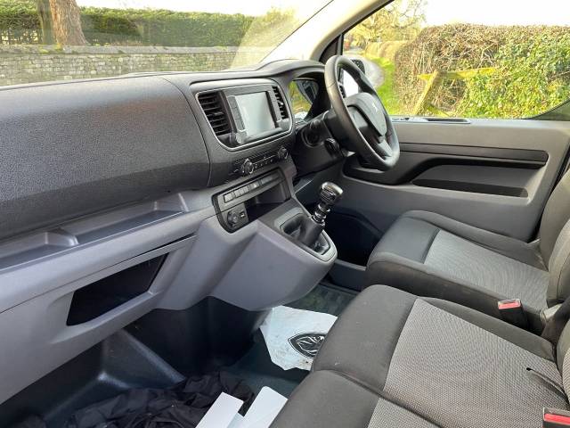 2022 Peugeot Expert 1400 2.0 BlueHDi 145 Professional Premium Van