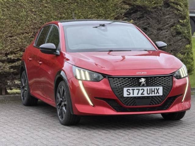 Peugeot 208 1.5 BlueHDi 100 GT 5dr Hatchback Diesel Ultimate Red