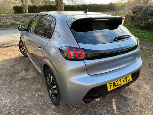 2023 Peugeot 208 1.2 PureTech 100 Allure Premium + 5dr EAT8