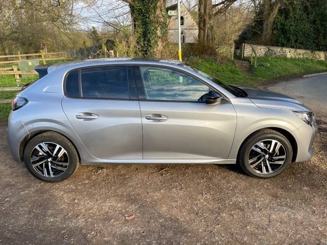 2023 Peugeot 208 1.2 PureTech 100 Allure Premium + 5dr EAT8