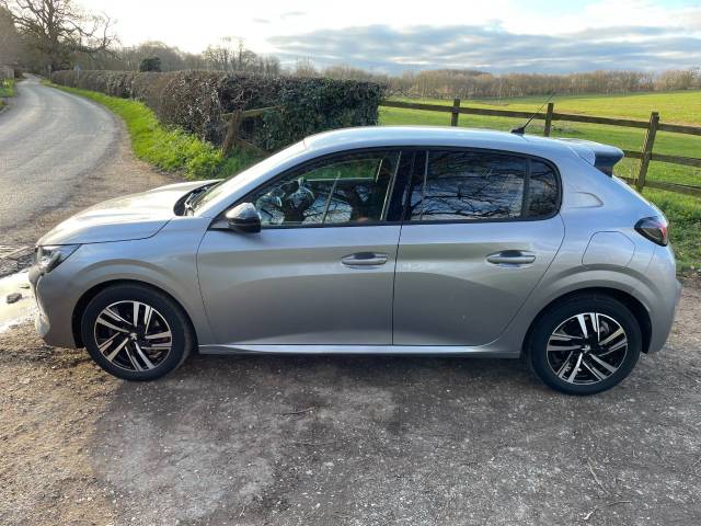 2023 Peugeot 208 1.2 PureTech 100 Allure Premium + 5dr EAT8