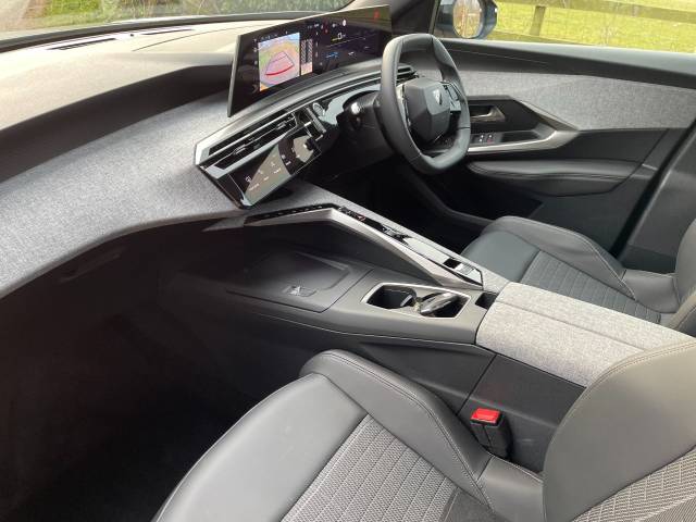 2025 Peugeot 3008 0.0 157kW Allure 73kWh 5dr Auto