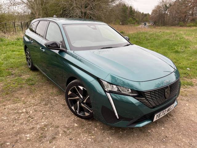 Peugeot 308 1.2 PureTech Allure Premium 5dr EAT8 Estate Petrol Avatar Blue