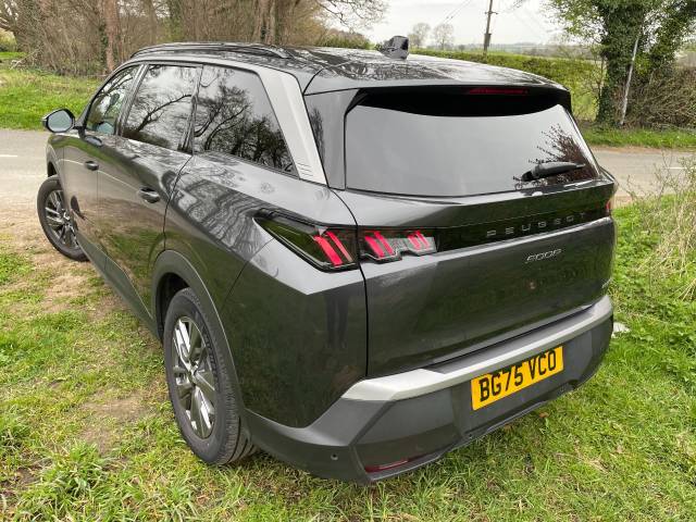 2025 Peugeot 5008 1.2 Hybrid 145 Allure 5dr e-DSC6