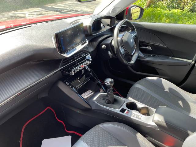 2020 Peugeot 2008 1.2 PureTech Allure Premium 5dr