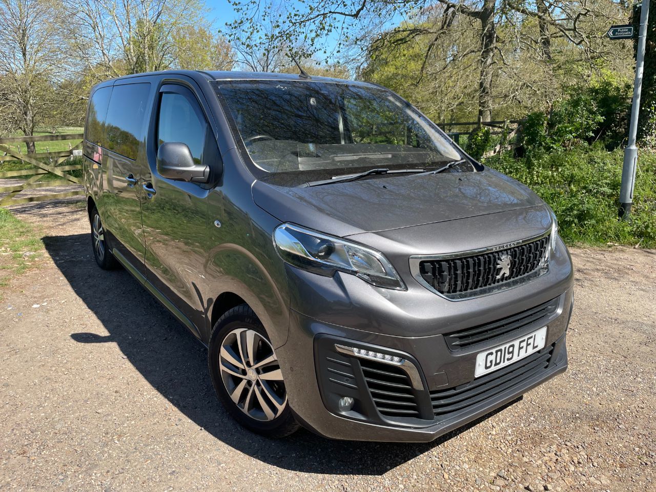 2019 Peugeot Traveller