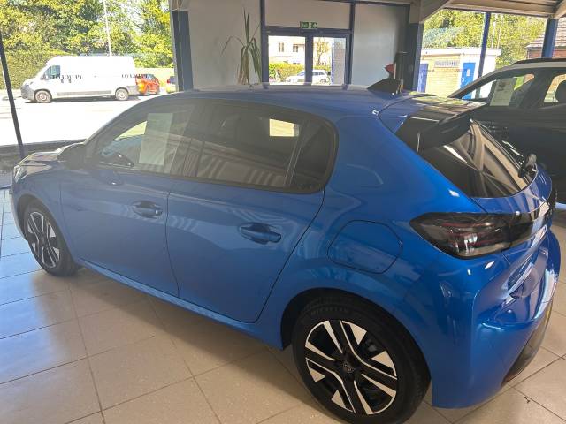 2025 Peugeot 208 1.2 PureTech 100 Allure 5dr