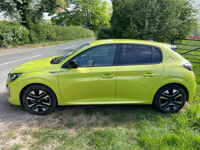 2024 Peugeot 208 1.2 PureTech 100 Allure 5dr