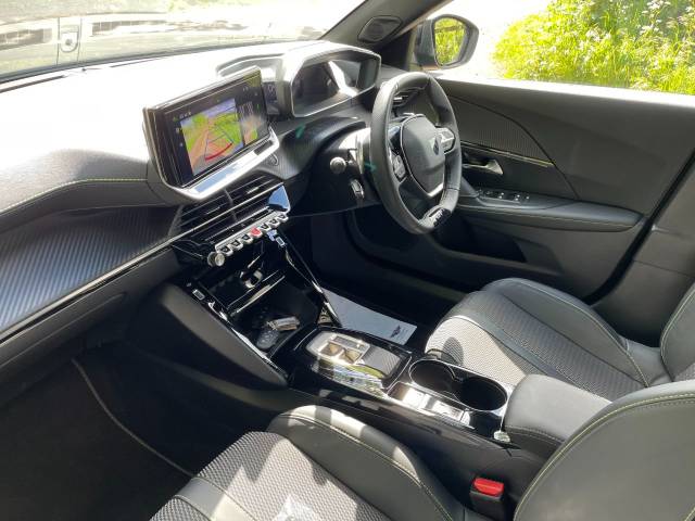 2025 Peugeot 2008 1.2 PureTech 130 GT 5dr EAT8