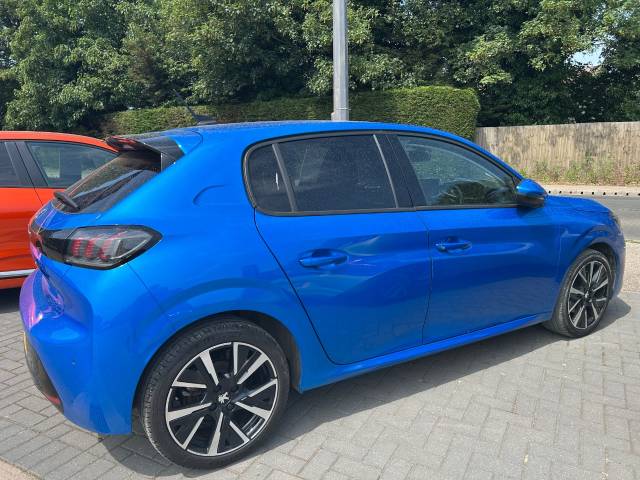 2020 Peugeot 208 1.2 PureTech 100 Allure 5dr