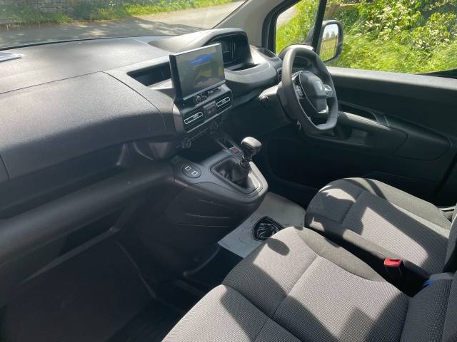 2026 Peugeot Partner 1.5 BlueHDi 100 Professional Plus Van