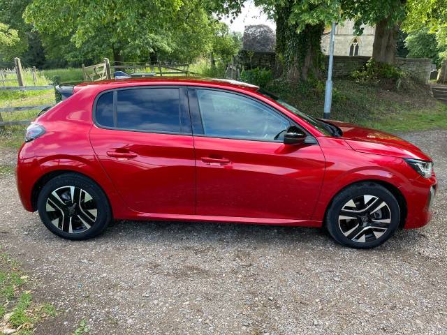 2024 Peugeot 208 1.2 Hybrid 100 Allure 5dr e-DSC6