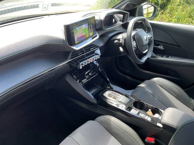 2025 Peugeot 208 1.2 Hybrid 136 GT 5dr e-DSC6