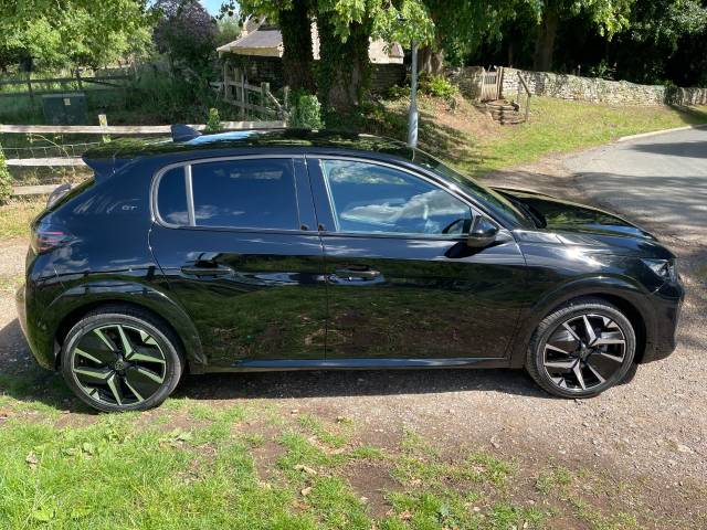 2025 Peugeot 208 1.2 Hybrid 136 GT 5dr e-DSC6