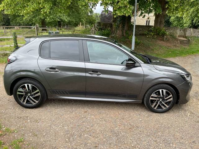 2023 Peugeot 208 1.2 PureTech 100 Active Premium + 5dr