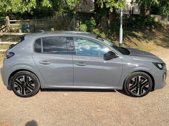 2024 Peugeot 208 1.2 PureTech 100 Allure 5dr