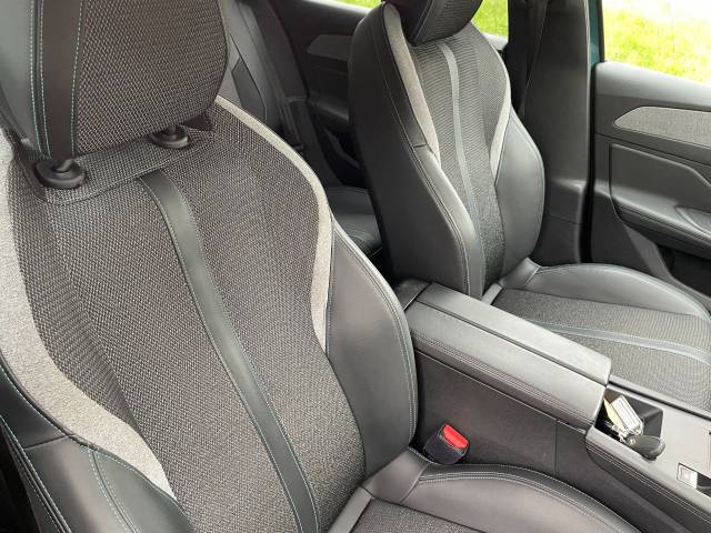 2023 Peugeot 308 1.2 PureTech Allure Premium 5dr EAT8