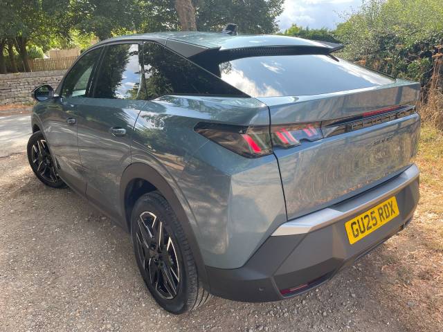 2025 Peugeot 3008 1.2 Hybrid 136 Allure 5dr e-DSC6