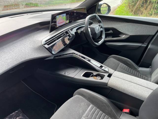 2025 Peugeot 3008 1.2 Hybrid 136 GT 5dr e-DSC6