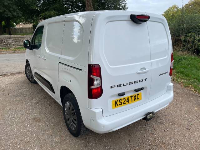 2024 Peugeot Partner 1.5 BlueHDi 100 Asphalt Van