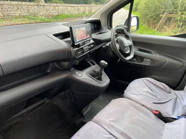 2024 Peugeot Partner 1.5 BlueHDi 100 Asphalt Van