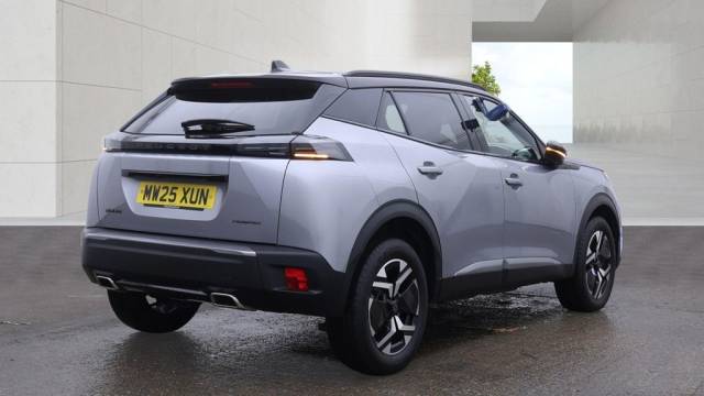 2025 Peugeot 2008 1.2 Hybrid 145 GT 5dr e-DSC6